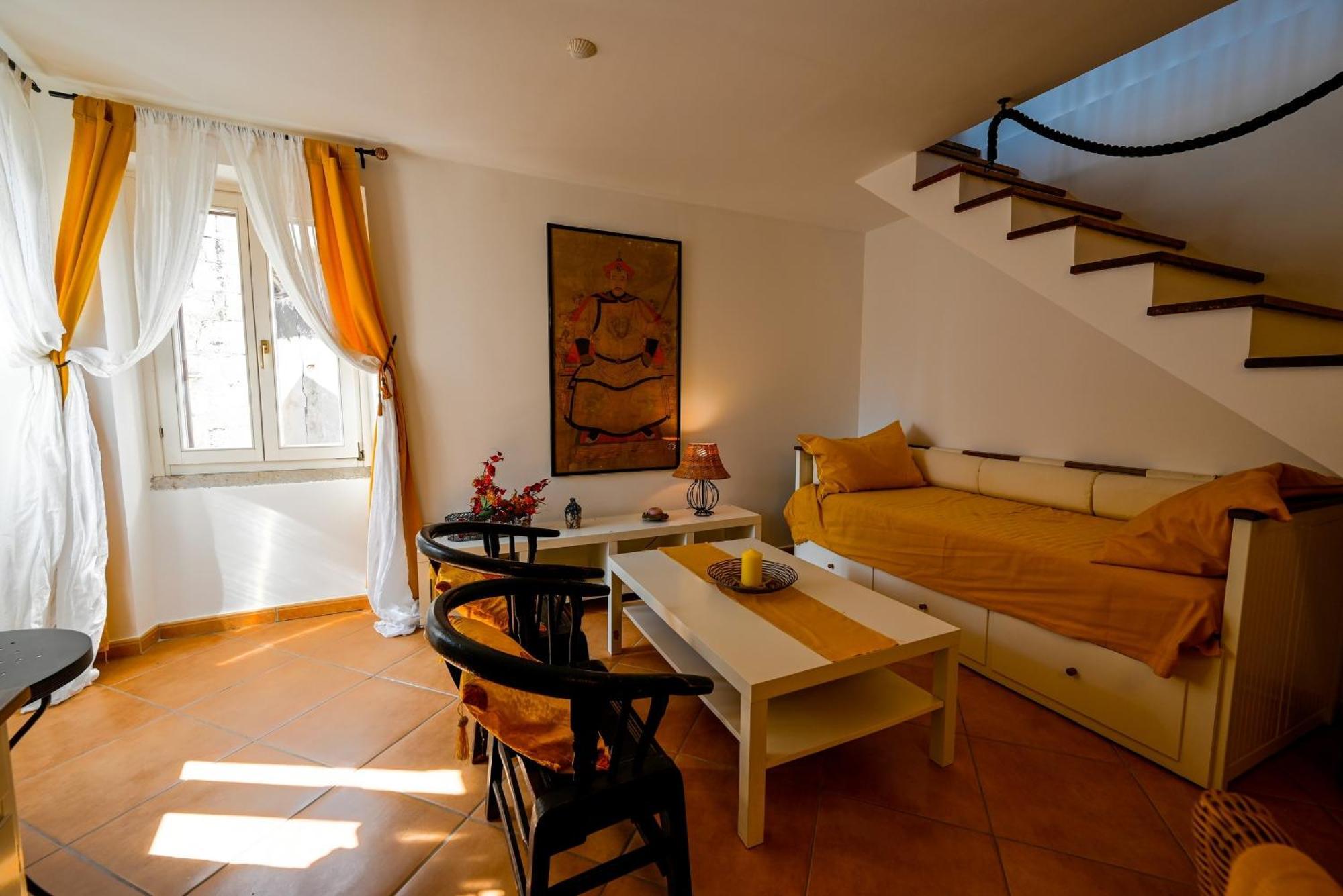 Alice Apartment With Balcony Ровинь Экстерьер фото